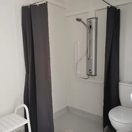 Acs D'hotes Jusqu'a 4 Personnes فندق مبيت وإفطار