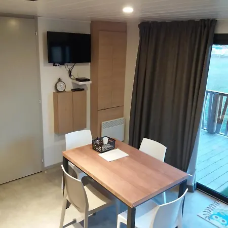 Acs D'hotes Jusqu'a 4 Personnes فندق مبيت وإفطار