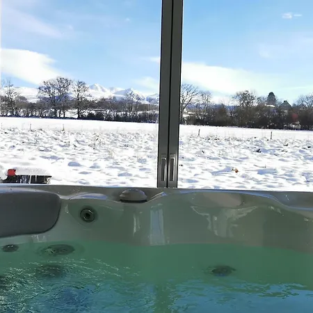 Acs D'hotes Jusqu'a 4 Personnes 3*